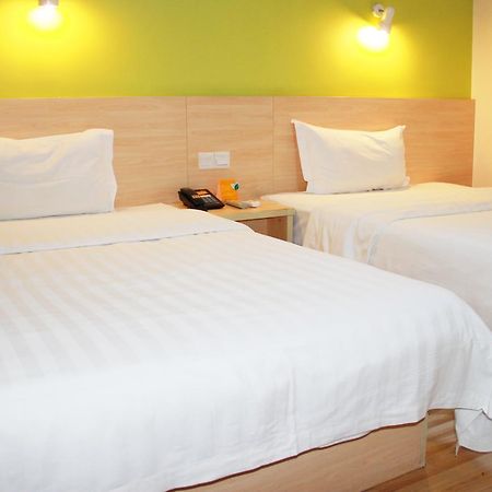 7Days Inn Huludao Xingcheng Hot Spring Street Buitenkant foto